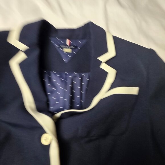 Tommy Hilfiger Navy Blazer with White Trim – Size 8 -0304 - Picture 4 of 10